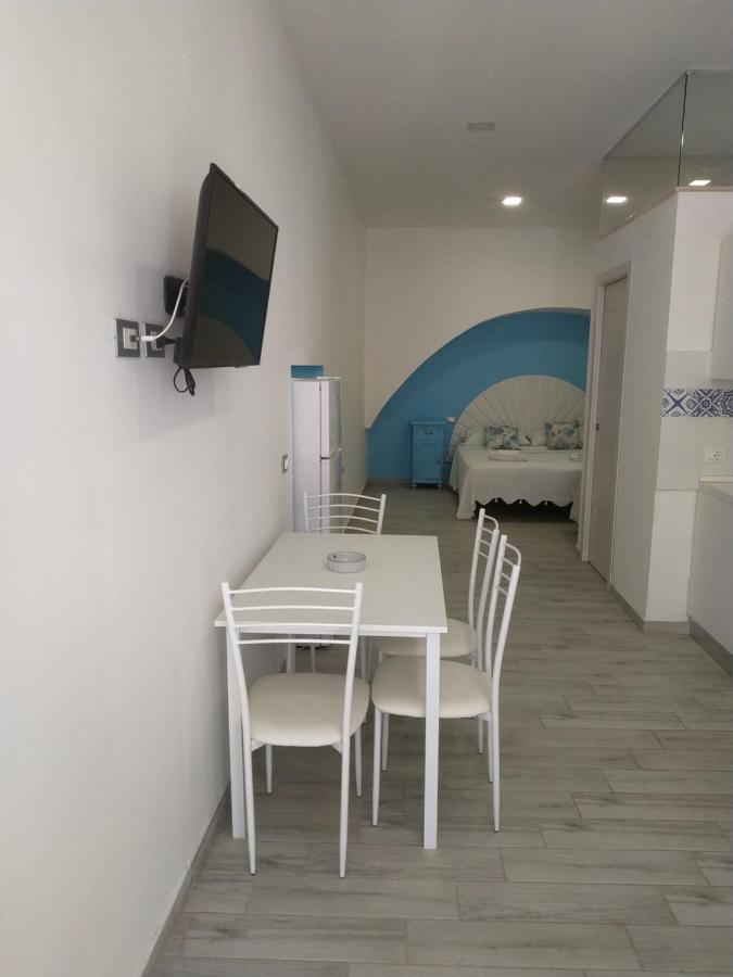 Loft sul mare Giardini Naxos Exterior foto
